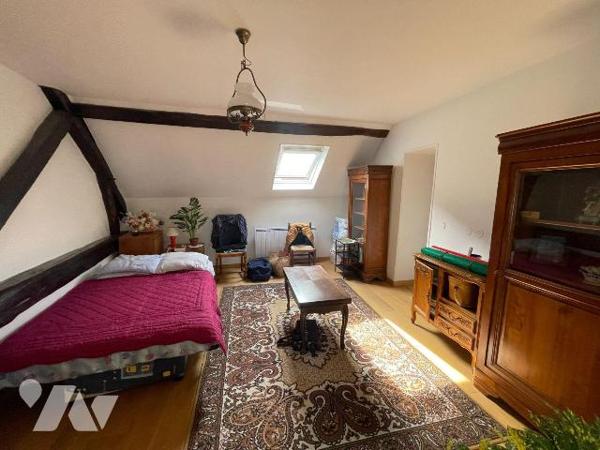 Maison à vendre en plein centre-ville de Nogent-le-Rotrou (28400) en Eure-et-Loir (28)

Situé...