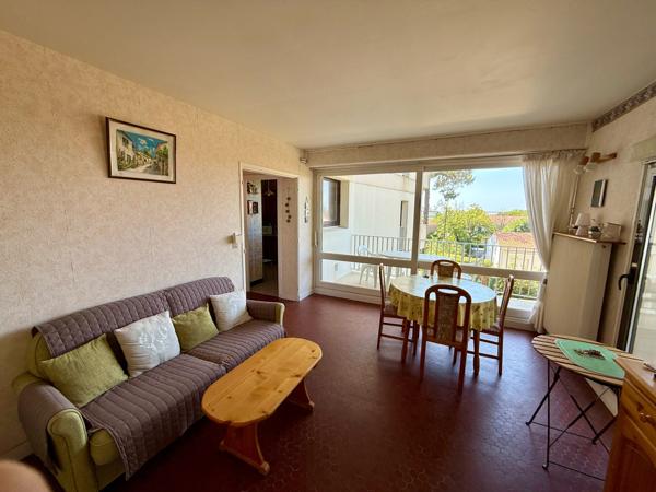 Appartement 2 pièce(s) 1 chambre(s) 114 m²