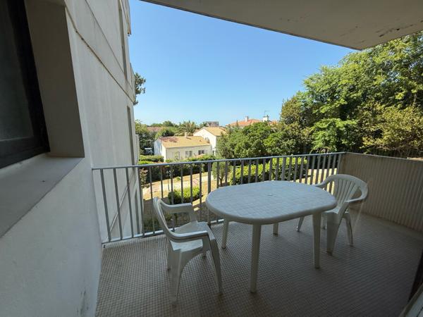 Appartement 2 pièce(s) 1 chambre(s) 114 m²