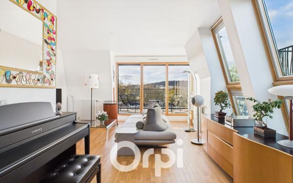 Appartement à vendre    5 pièces • 98,30 m2 Chaville