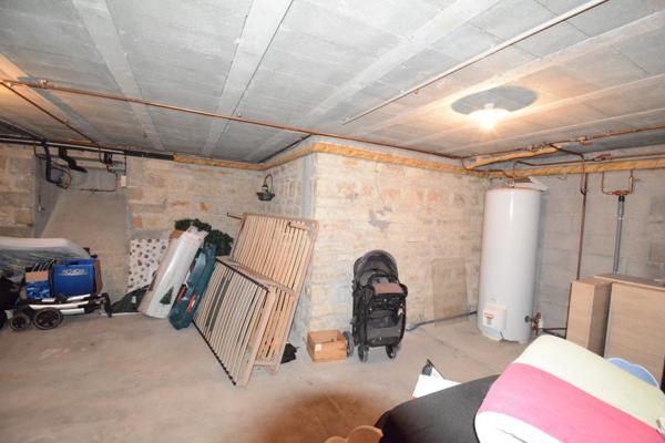 Maison à vendre jardin, piscine, garage, 4 chambres, proche de LA ROCHEFOUCAULD EN ANGOUMOIS (16)
