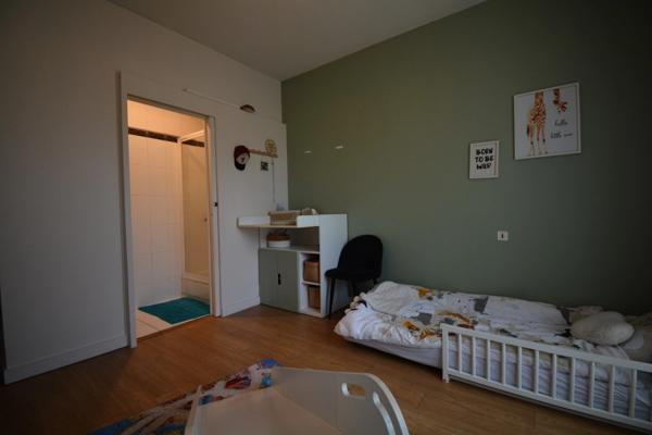 Maison à vendre jardin, piscine, garage, 4 chambres, proche de LA ROCHEFOUCAULD EN ANGOUMOIS (16)