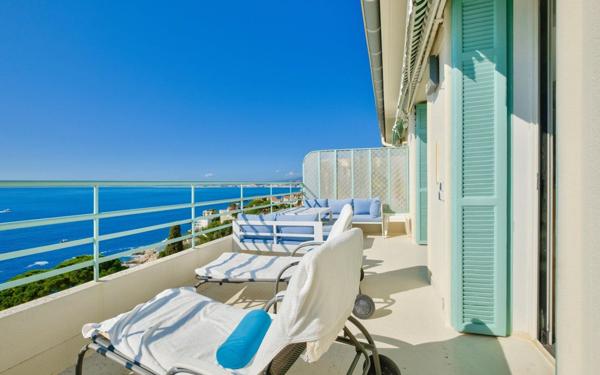 Appartement à vendre    2 pièces • 53,36 m2 Nice