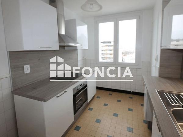 Location Appartement 4 pièces 67.92 m² - LE MEDITERANNEE Grenoble 38000