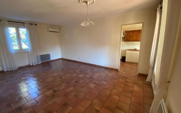 Maison à vendre    4 pièces •  Mallemort