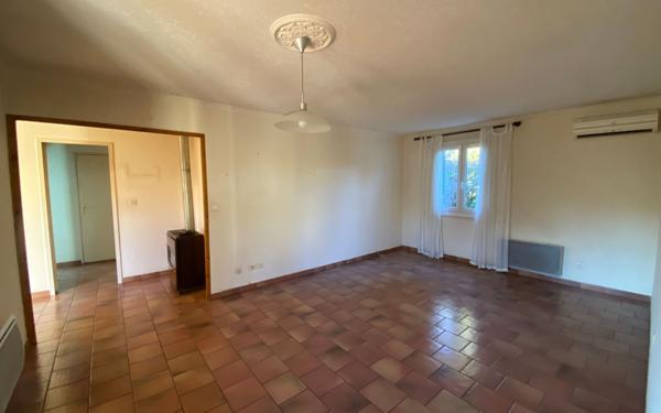 Maison à vendre    4 pièces •  Mallemort