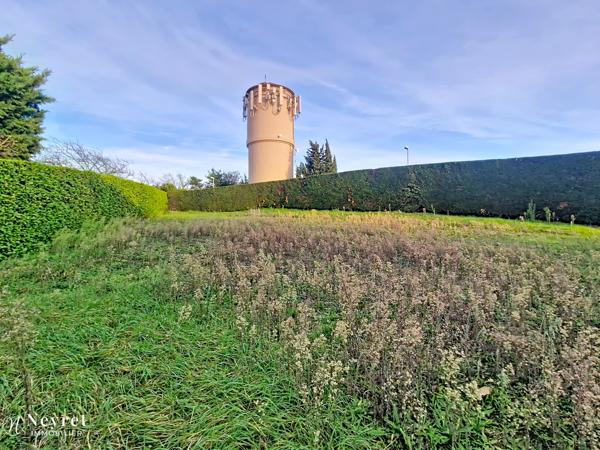 Terrain à Bâtir sur le haut de Communay 441m2 Un cadre privilégié pour votre future maison !