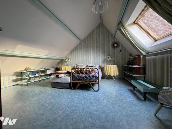 Maison de ville à Valenciennes proche Jardin de la Rhônelle jardin garage 7 pièces + grenier