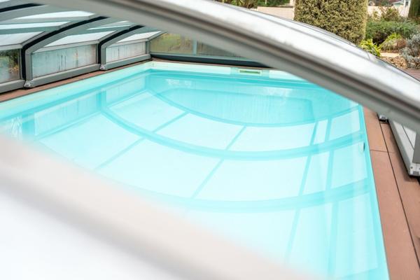 Spacieuse villa contemporaine avec piscine – Le Gua