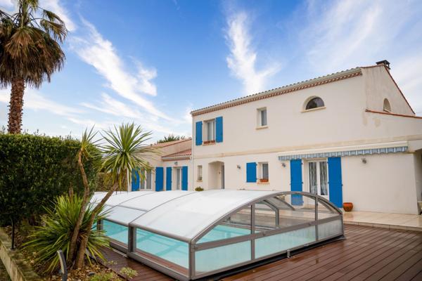 Spacieuse villa contemporaine avec piscine – Le Gua