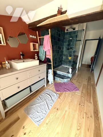 Belle propriété en pierre de caractère et logement indépendant