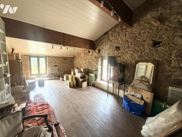 Belle propriété en pierre de caractère et logement indépendant