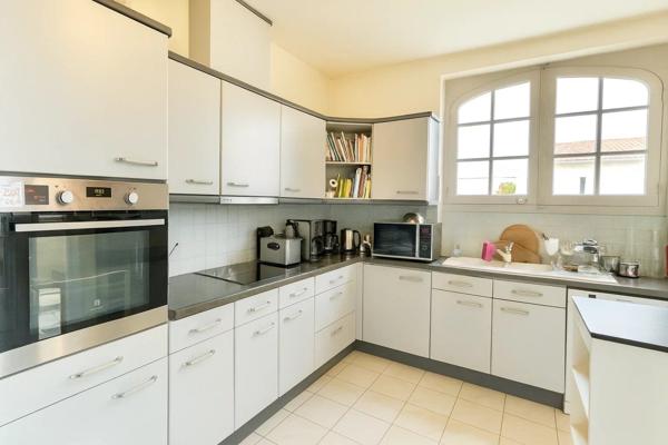 Vente Maison 6 pièces 182 m2 à Villeneuve-sur-Lot