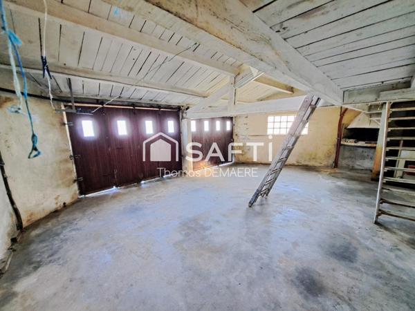 Belle maison en pierre aux portes de la ville