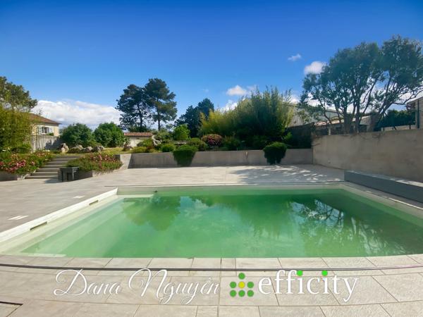 Maison 8 pièces - 197 m²