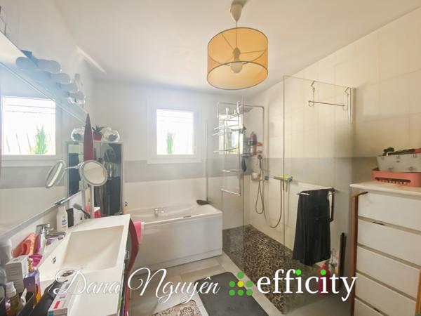 Maison 8 pièces - 197 m²