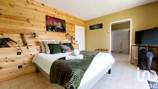 Maison à vendre 12 pièces 370 m² Alba-la-Romaine