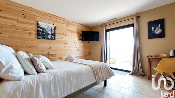 Maison à vendre 12 pièces 370 m² Alba-la-Romaine