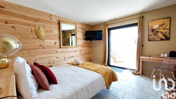 Maison à vendre 12 pièces 370 m² Alba-la-Romaine