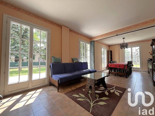 Maison à vendre 7 pièces 158 m² Saint-Arnoult-en-Yvelines