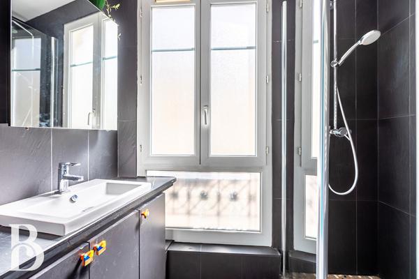 Paris (75010) EXCLUSIVITÉ — RUE DES DEUX GARES, PARIS 10E — 2 CHAMBRES