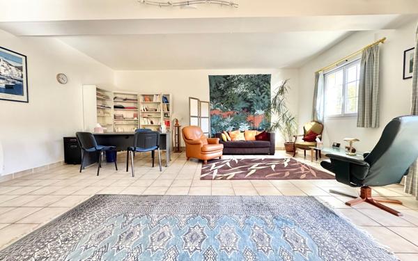 Maison à vendre    6 pièces • 154,42 m2 Lèves