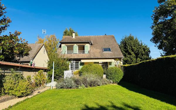 Maison à vendre    6 pièces • 154,42 m2 Lèves