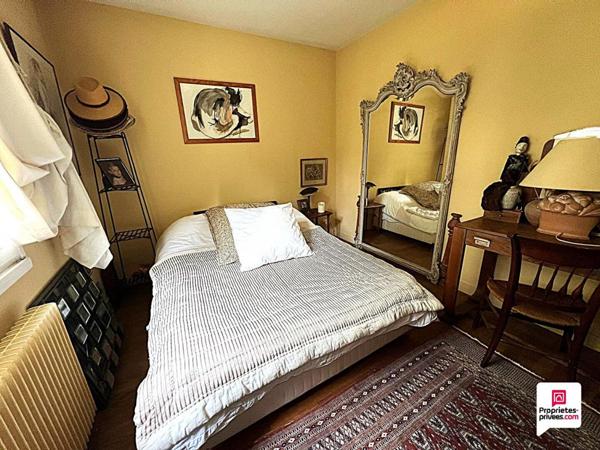 95640 MARINES - Maison meulière 10 pièce(s) et sa dépendance, 261 m2, 7 chambres, jardin clos