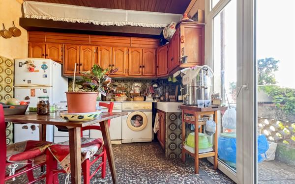 Maison à vendre    7 pièces •  Saint-Raphaël