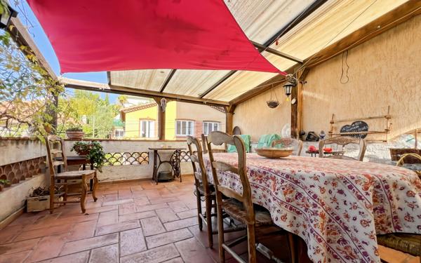 Maison à vendre    7 pièces •  Saint-Raphaël