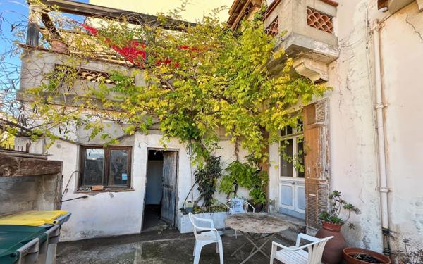 Maison à vendre    7 pièces •  Saint-Raphaël