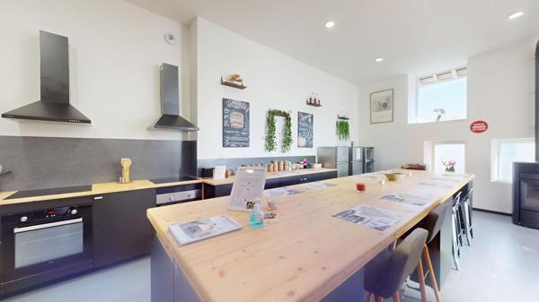 Maison 10 pièces 253.93 m2