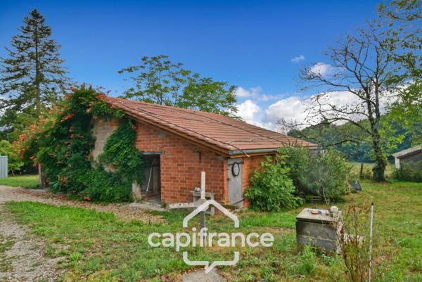 Maison à vendre 13 pièces proche de LONS LE SAUNIER (39)