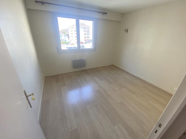 T3 lumineux avec balcon   Triangle d'Or Annecy   Travaux vot