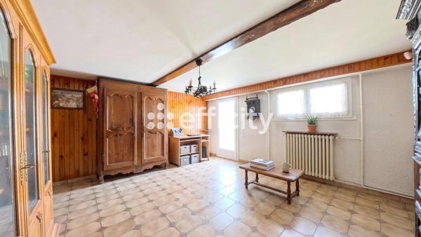 Maison
         4 pièces
        - 113 m² 479 000 € *