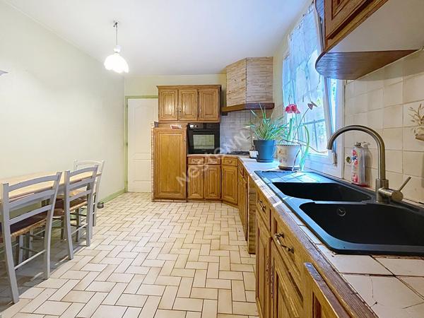 A VENDRE - MAISON AVRILLÉ - PLAIN-PIED NON MITOYENNE - 3 CHAMBRES - JARDIN SANS VIS-À-VIS - GARAGE MOTORISÉ
