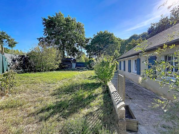 A VENDRE - MAISON AVRILLÉ - PLAIN-PIED NON MITOYENNE - 3 CHAMBRES - JARDIN SANS VIS-À-VIS - GARAGE MOTORISÉ