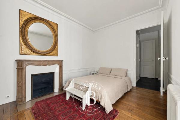 Paris 2ème, Appartement 1 Chambre -  66 m² à vendre