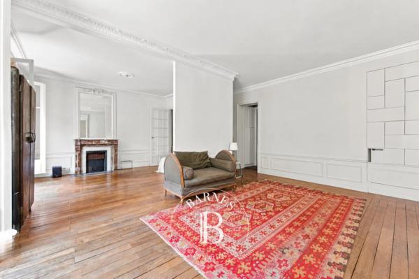 Paris 2ème, Appartement 1 Chambre -  66 m² à vendre
