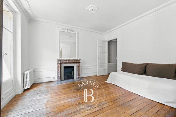 Paris 2ème, Appartement 1 Chambre -  66 m² à vendre