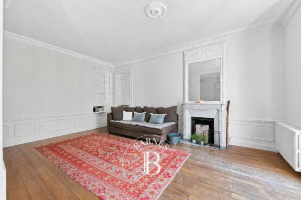 Paris 2ème, Appartement 1 Chambre -  66 m² à vendre