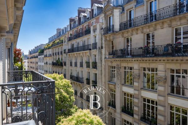 Paris 2ème, Appartement 1 Chambre -  66 m² à vendre