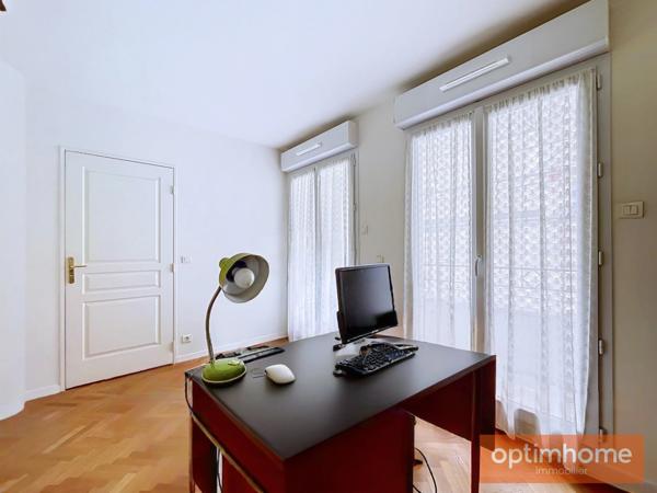 Vente en nue-propriété - Appartement familial 4 pièces avec balcons Cave & Parking  Métro Daumesnil - Paris 12ᵉ