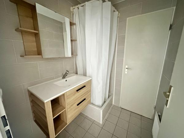 Appartement 1 pièce à louer à Combs la Ville - Réf. 805304