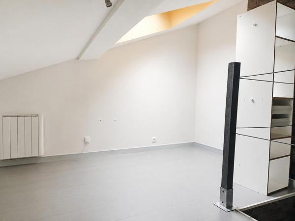Triplex de Charme à 3 Minutes du Centre-Ville !