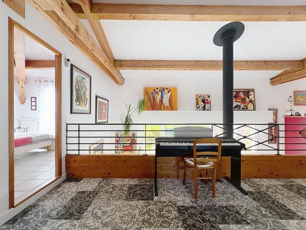 Maison d’architecte 173 m² – 4 chambres – Jardin paysagé et luminosité