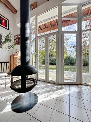 Maison d’architecte 173 m² – 4 chambres – Jardin paysagé et luminosité