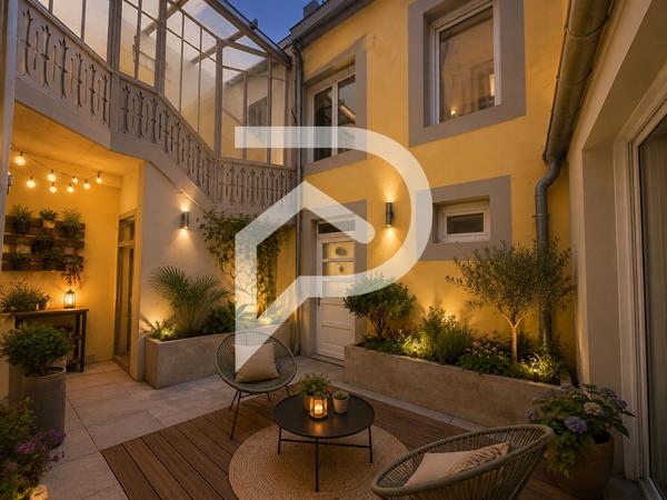 Maison 10 pièces 317.82 m2