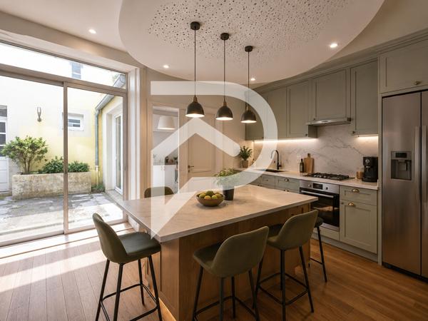 Maison 10 pièces 317.82 m2