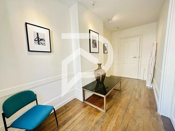 Maison 10 pièces 317.82 m2